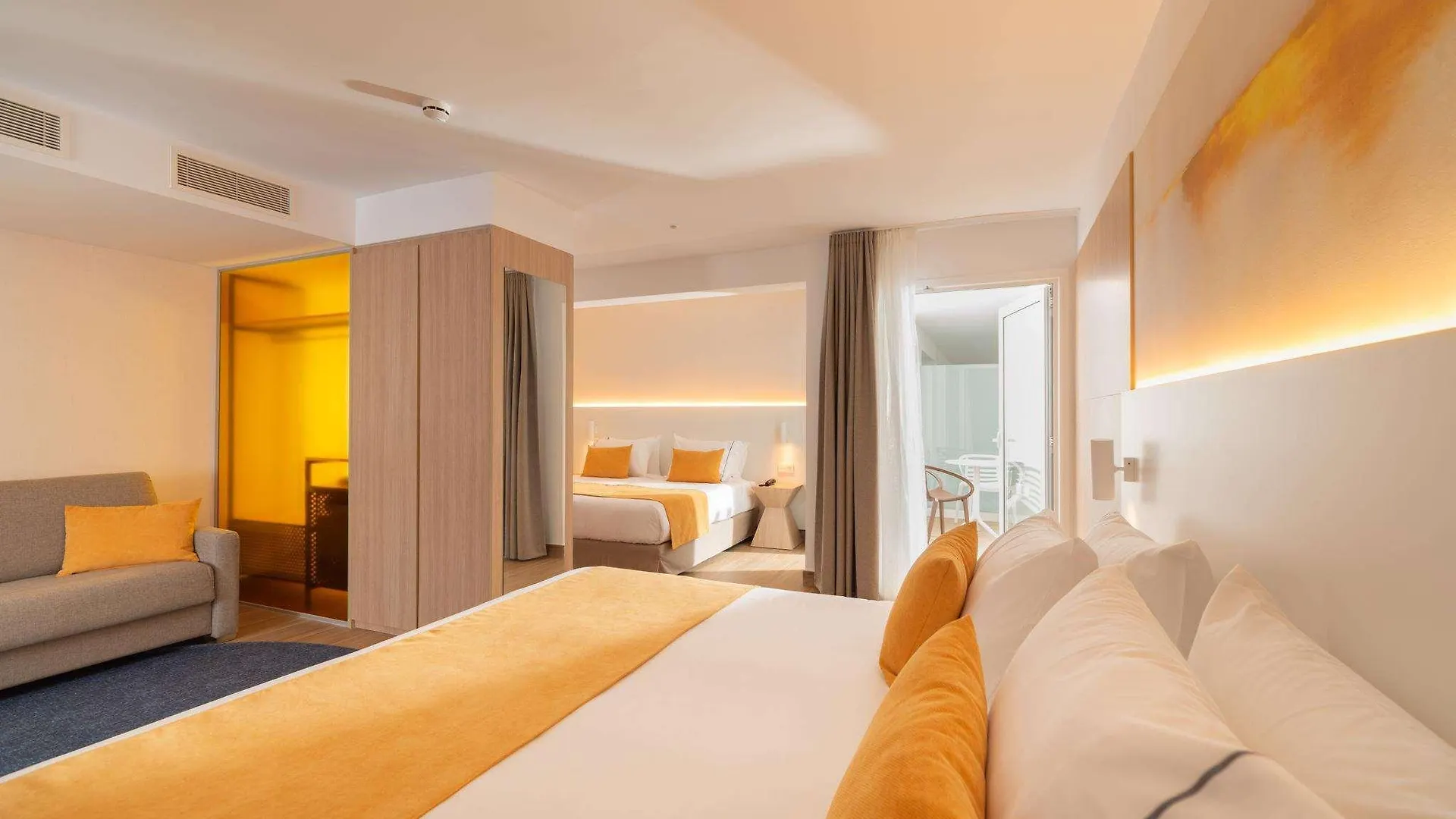 L'Azure Hotel 4* Sup Lloret de Mar 4*,  Španělsko