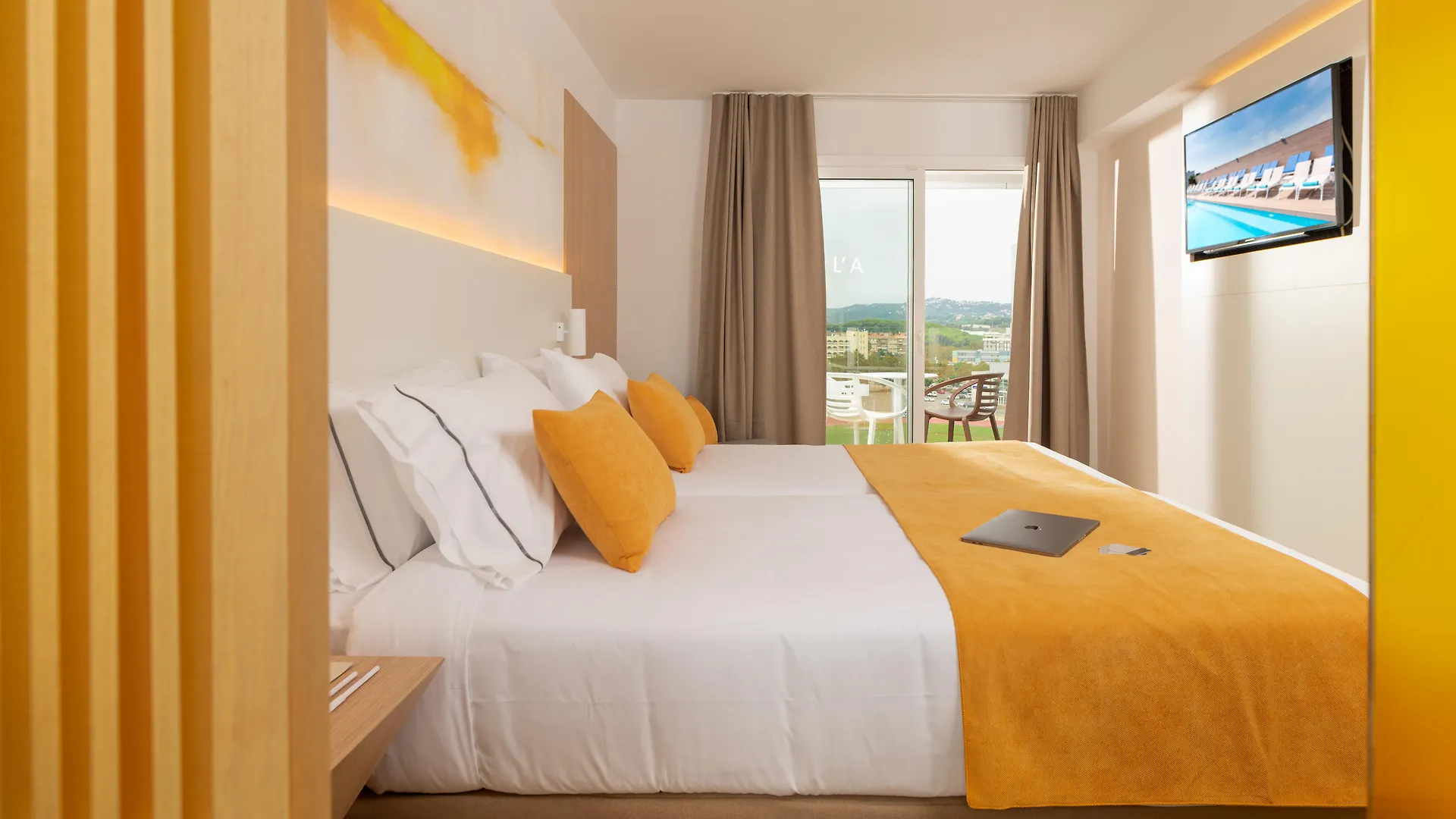 יורט דה מאר L'Azure Hotel 4* Sup יורט דה מאר