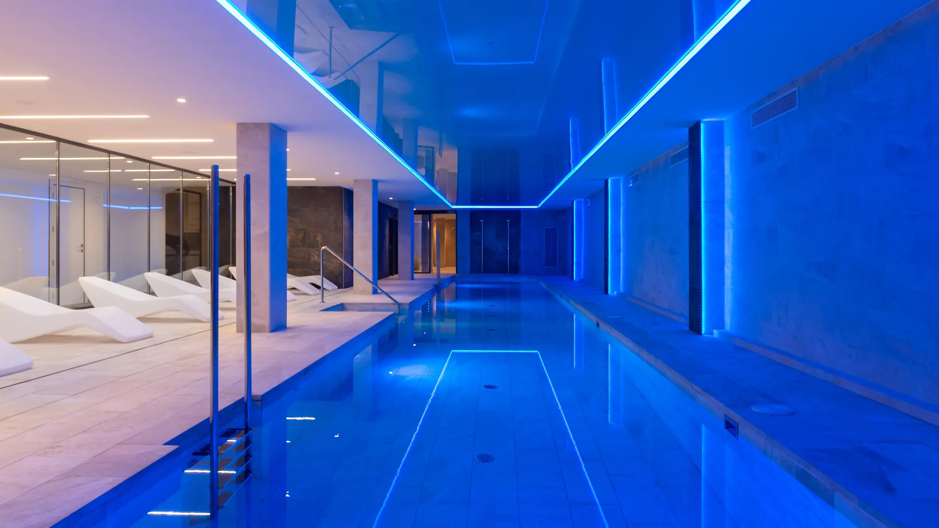 יורט דה מאר L'Azure Hotel 4* Sup 4*, יורט דה מאר ספרד