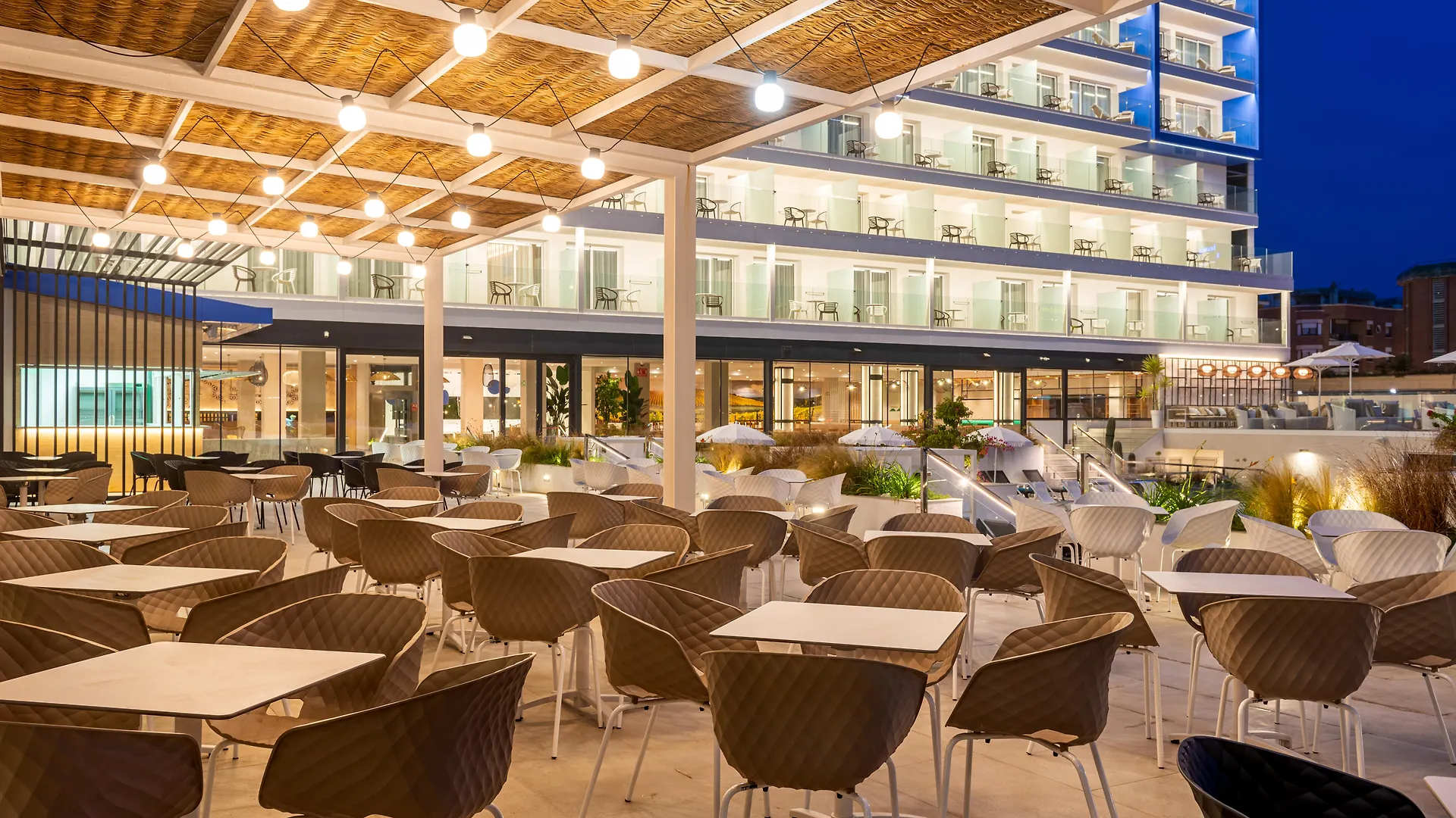 יורט דה מאר L'Azure Hotel 4* Sup ספרד