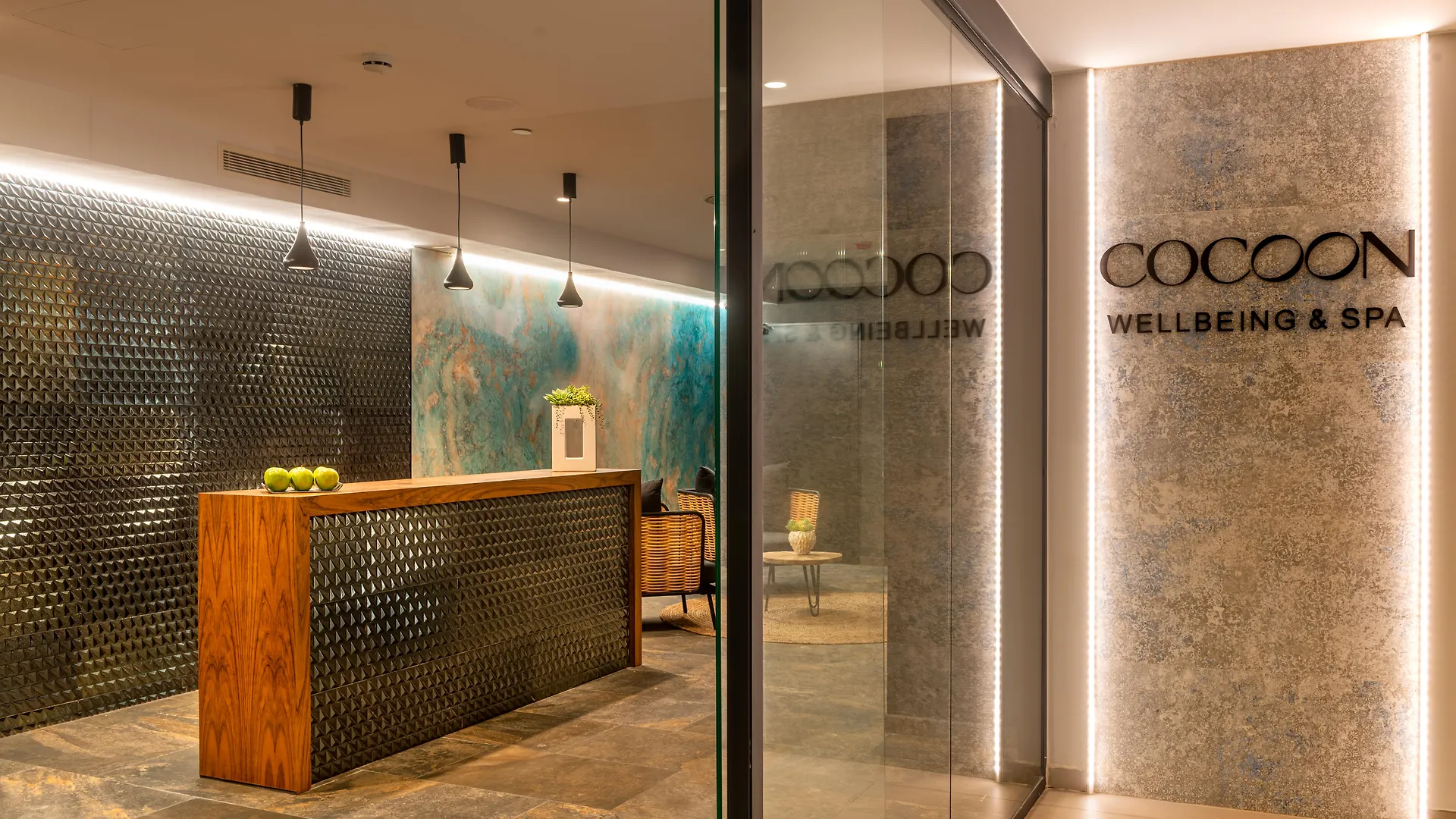 ****  L'Azure Hotel 4* Sup Lloret de Mar Španělsko