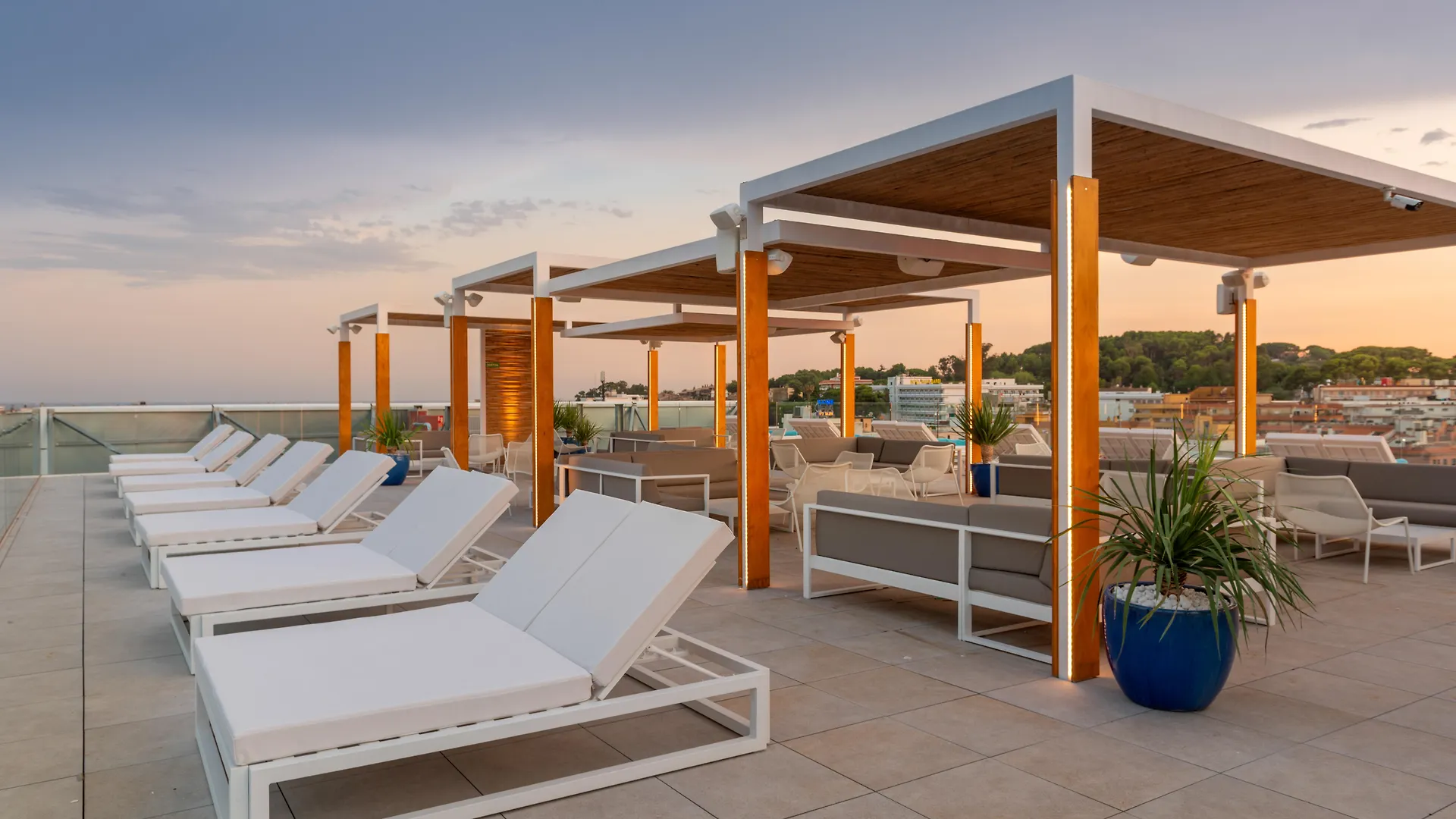 L'Azure Hotel 4* Sup Lloret de Mar